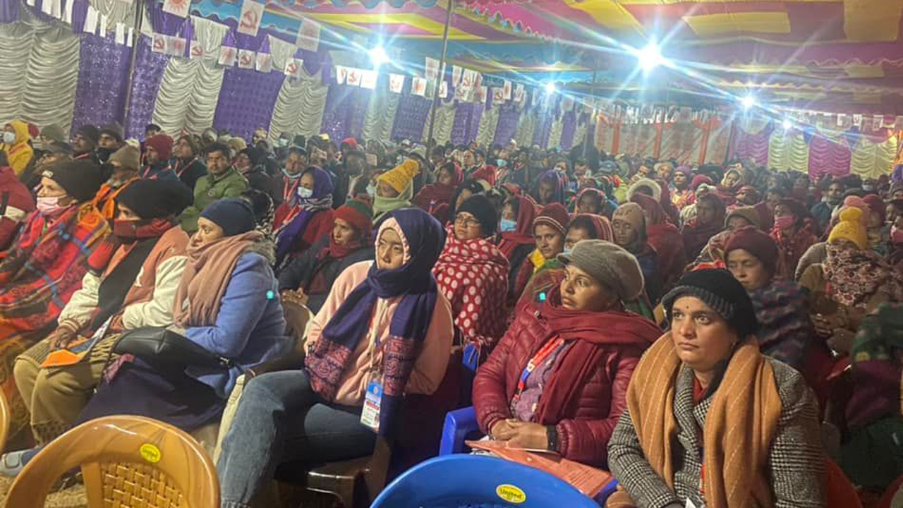 नेकपा एमाले बैतडीको बन्द सत्र सुरू